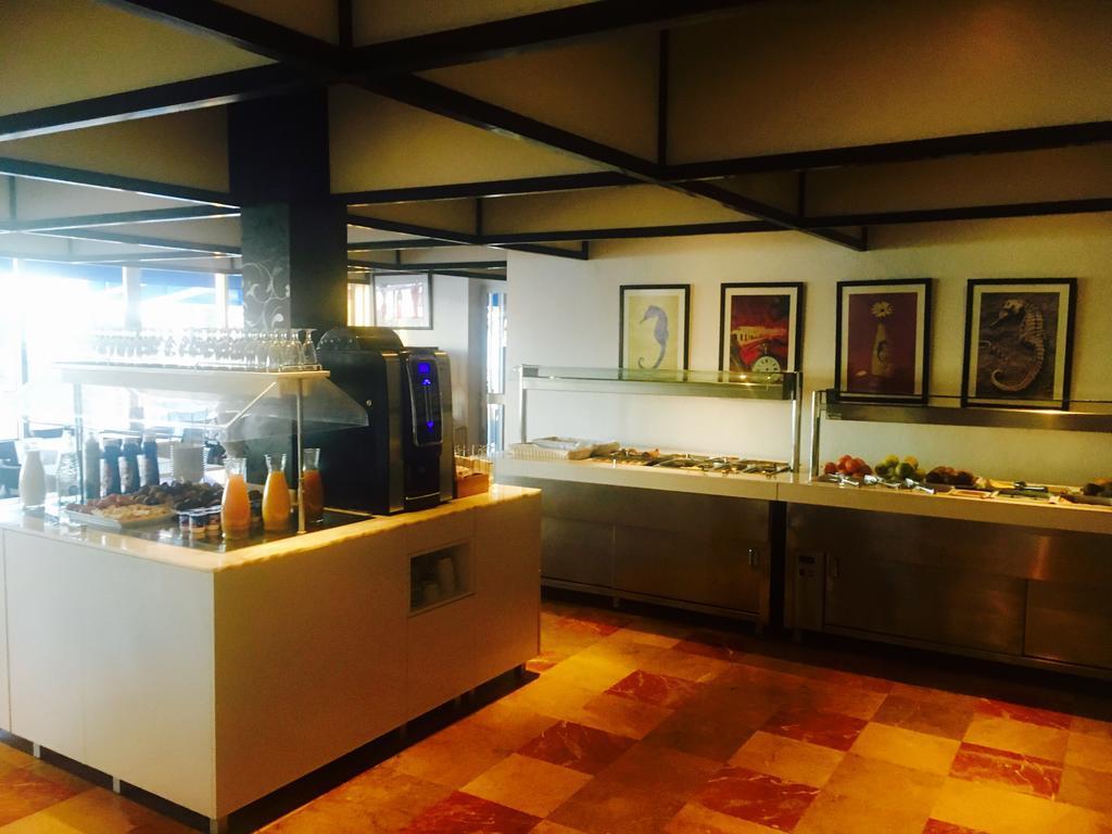 Hotel Neptuno Сан Педро дел Пинатар Екстериор снимка