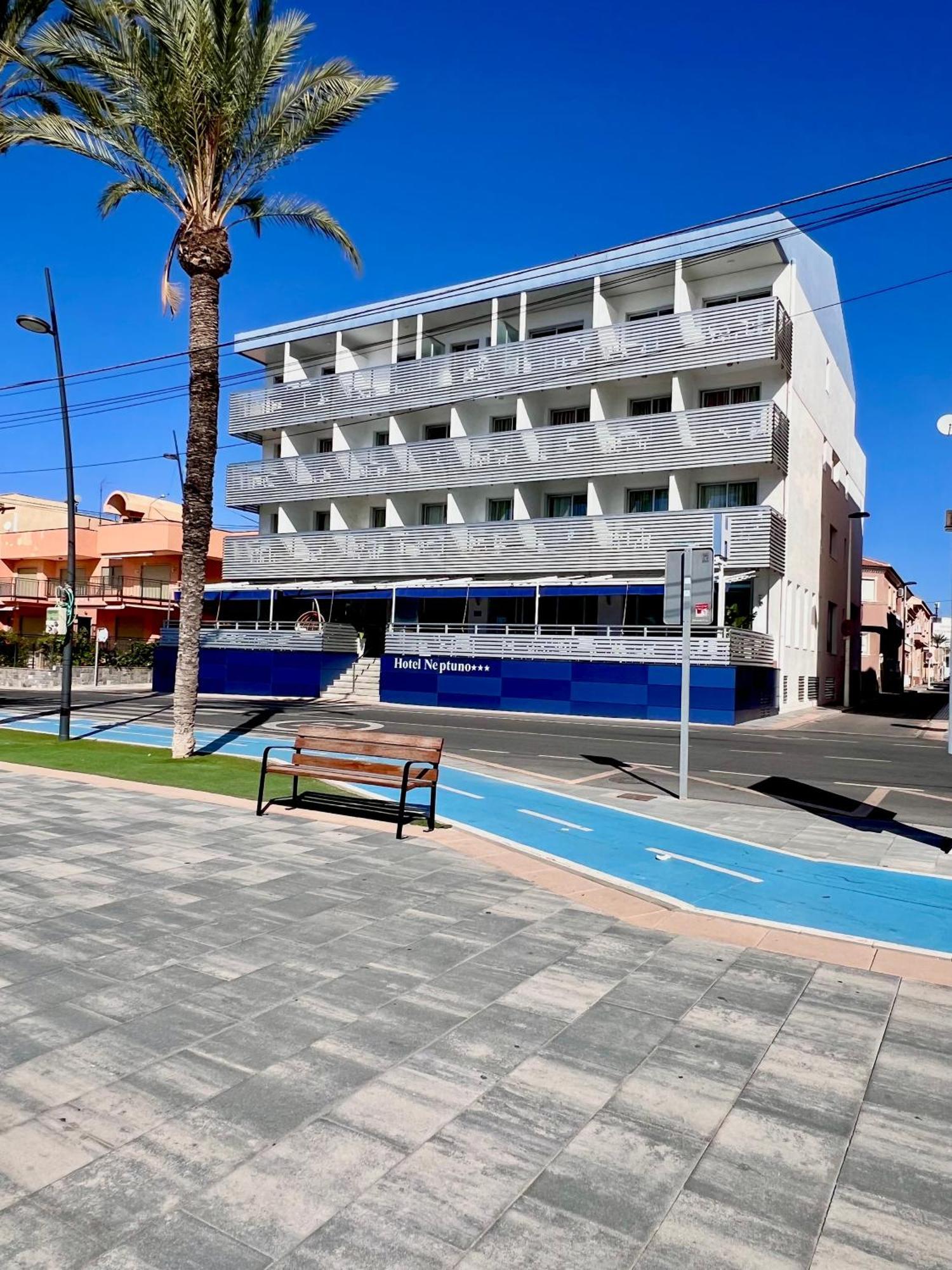 Hotel Neptuno Сан Педро дел Пинатар Екстериор снимка