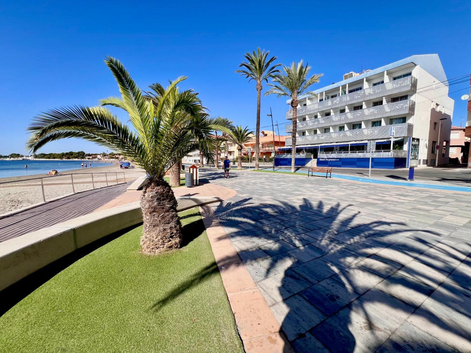 Hotel Neptuno Сан Педро дел Пинатар Екстериор снимка