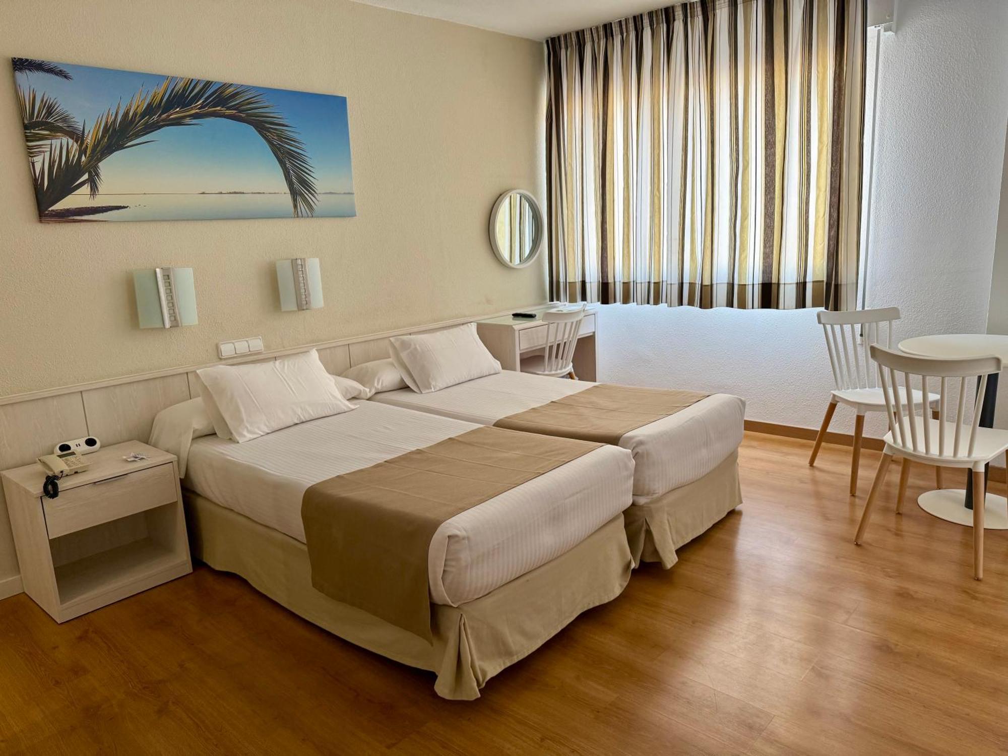 Hotel Neptuno Сан Педро дел Пинатар Стая снимка