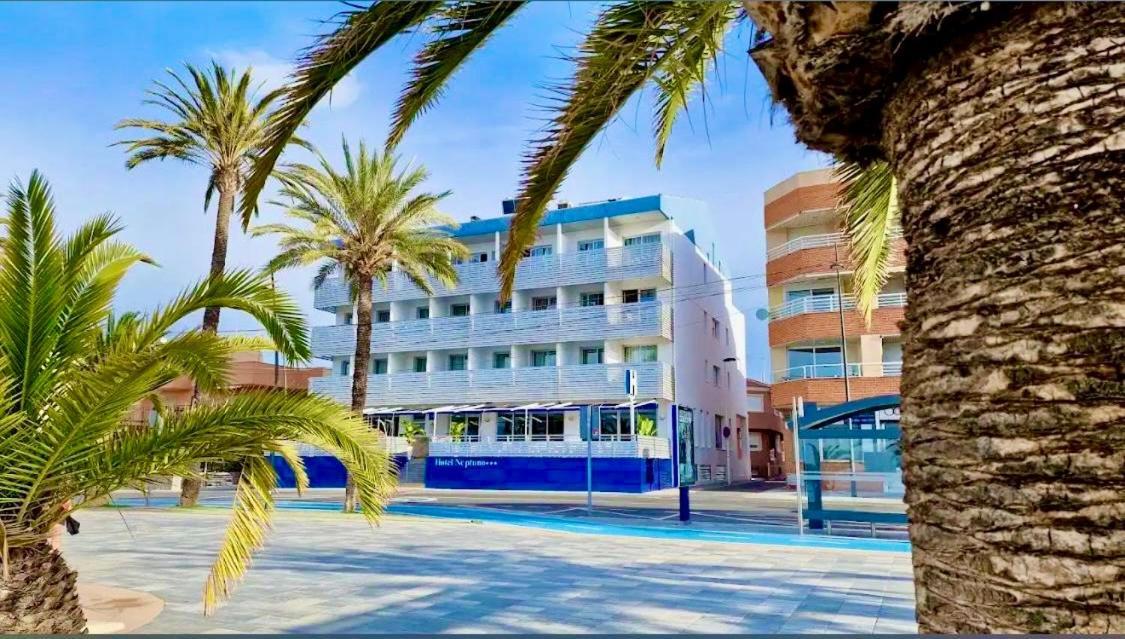 Hotel Neptuno Сан Педро дел Пинатар Екстериор снимка